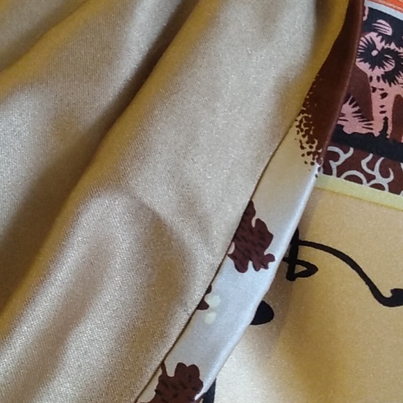 Absolutely gorgeous handmade silk pillowcase. Fully lined and reversible - Picture 6 of 7